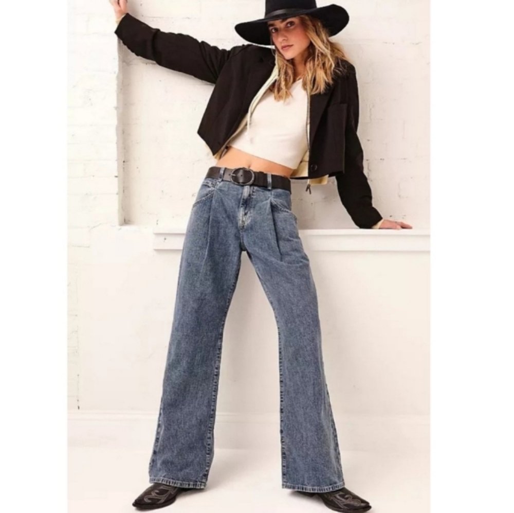 Free People We The Free Luca Super Slouch Jeans Alabaster Blue 25